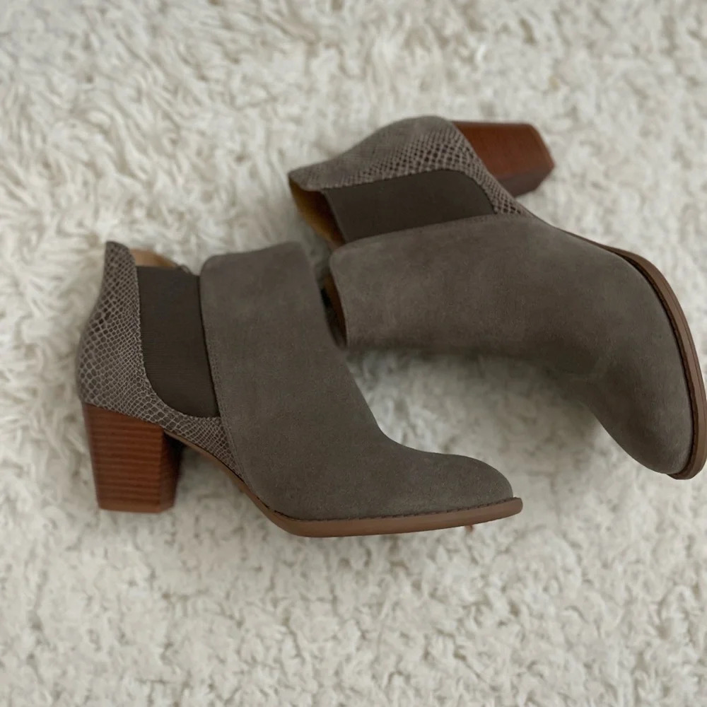 Vionic Anne booties - Picture 5 of 9